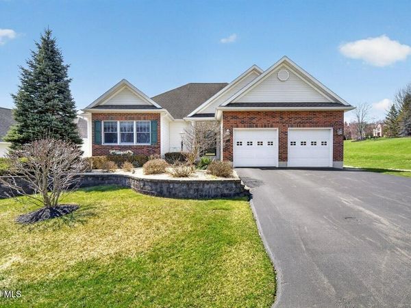 1 Conway Circle, Loudonville, NY 12211