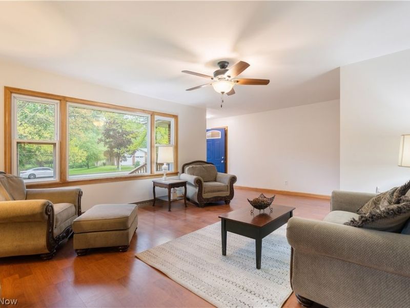 1213 Pleasantview Avenue SE, North Canton, OH 44720 Photo 5