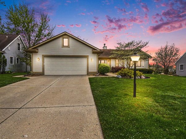 5459 Discovery Drive SE, Kentwood, MI 49508