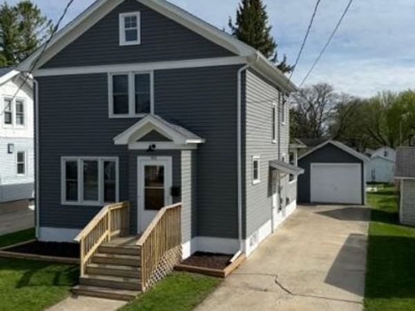 205 James Street, Beaver Dam, WI 53916