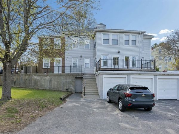 80 Bow Street, Lexington, MA 02420