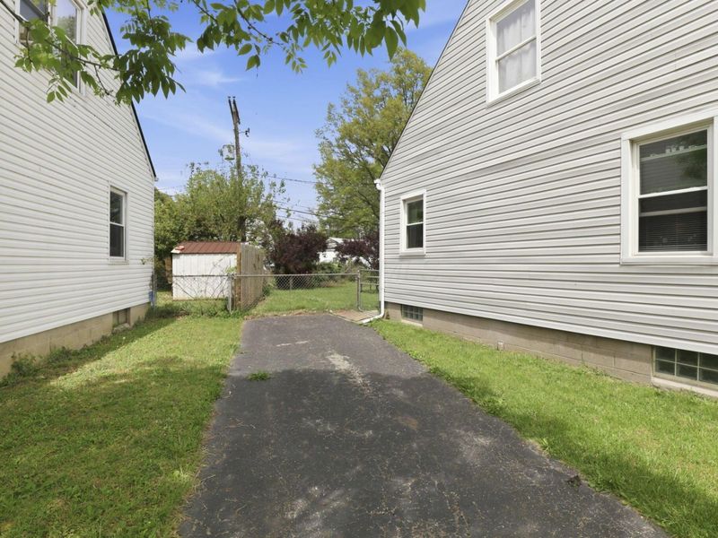 2304 Ashley Drive , Columbus, OH 43224 Photo 66