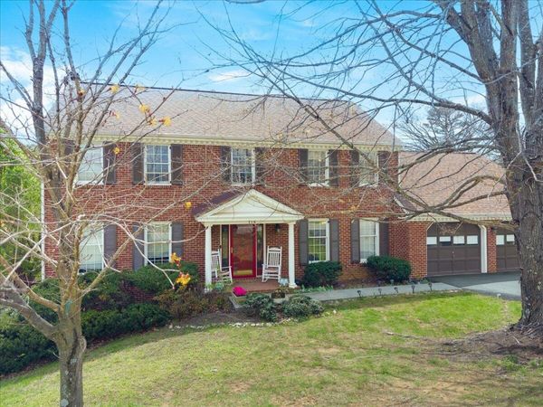 716 Debra LN , Salem, VA 24153