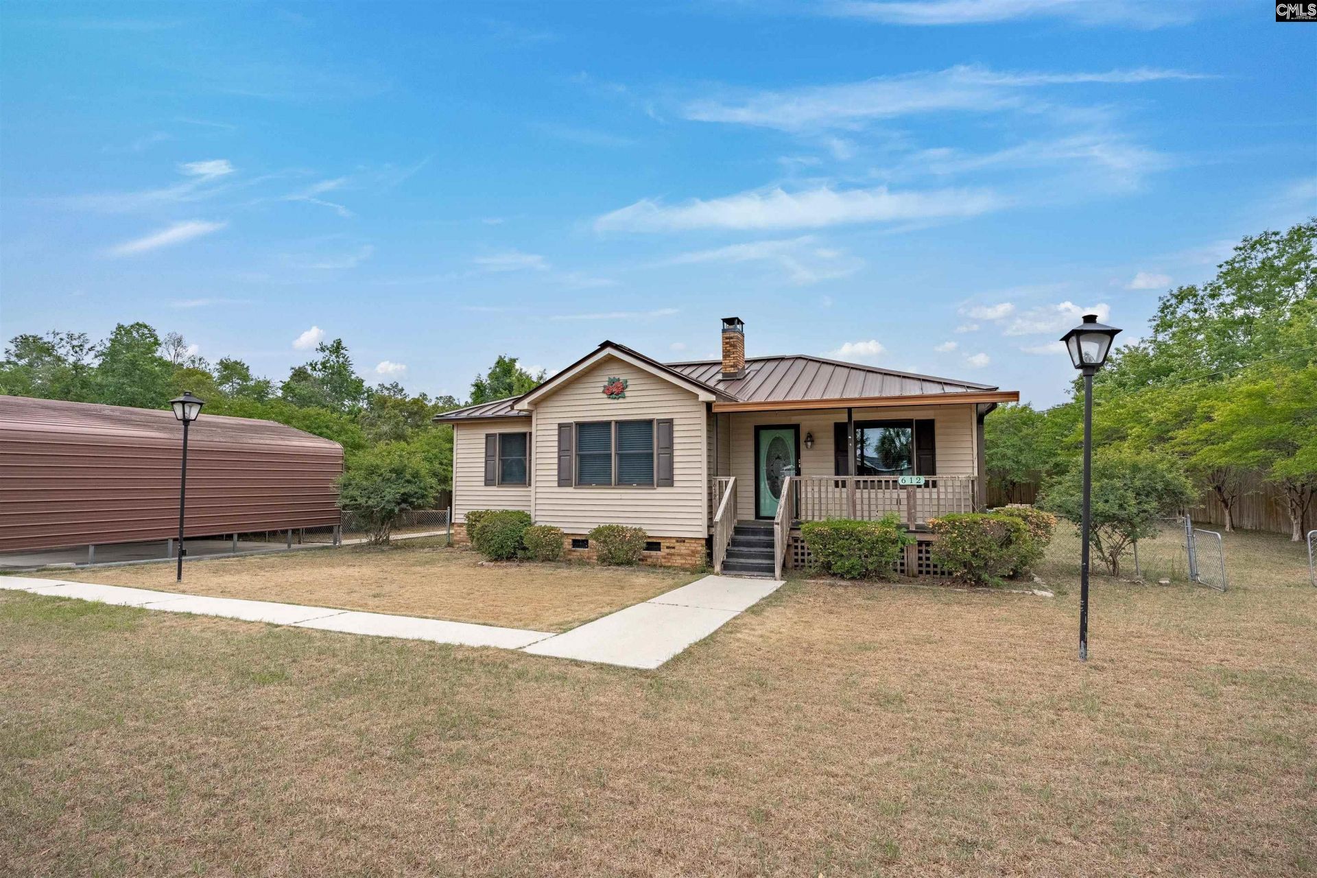 612 Wynette Way  Photo 4