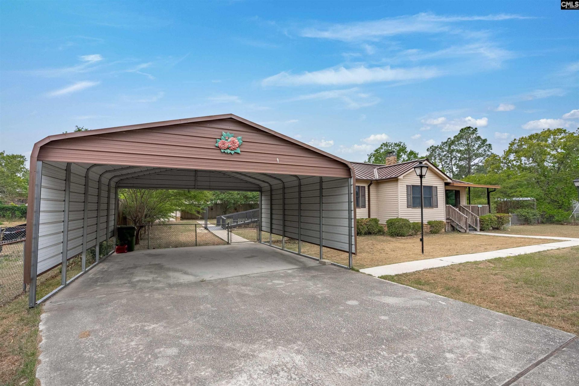 612 Wynette Way  Photo 6