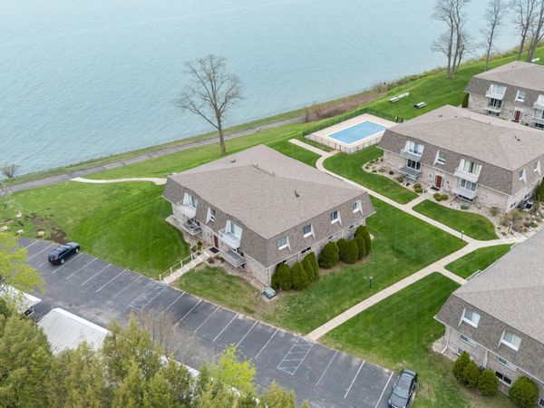 3622 Lake Shore Drive, Unit G12, St. Joseph, MI 49085