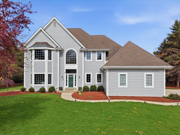 11020 N Brighton Pl, Mequon, WI 53097