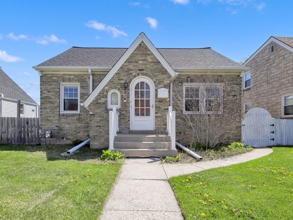 1726 S 53rd St, West Milwaukee, WI 53214