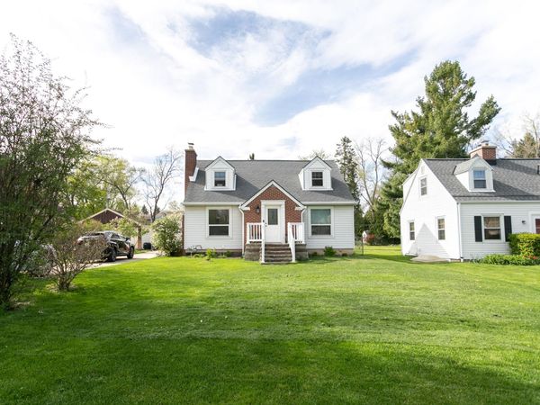 10540 W Spring Green Rd, Greenfield, WI 53228