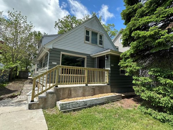 4951 N 36th St, Milwaukee, WI 53029