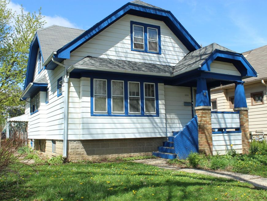 Main Photo