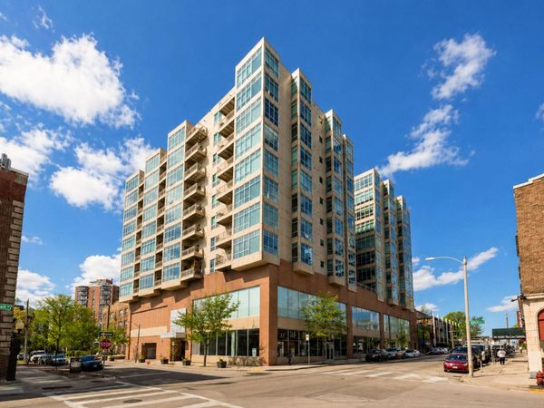 1550 E Royall Pl, Unit 403, Milwaukee, WI 53202