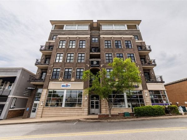 609 W Dickson Street, Unit 703, Fayetteville, AR 72701