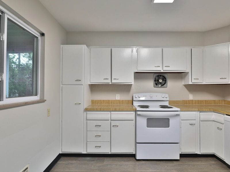 2636 Nottingham Road , Columbus, OH 43221 Photo 12