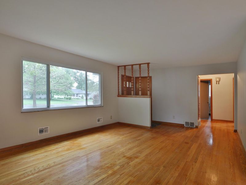 2636 Nottingham Road , Columbus, OH 43221 Photo 5
