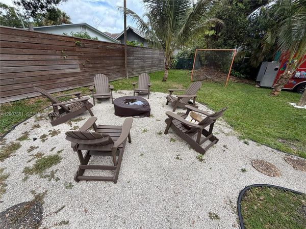 1823 SW 22nd St , Fort Lauderdale, FL 33315