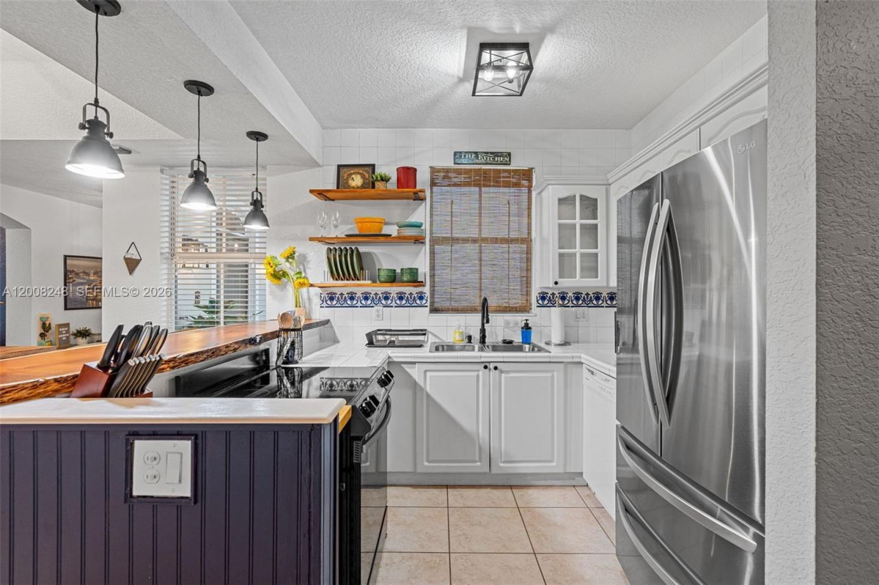 14435 NW 83rd Pl , Miami Lakes, FL 33016 Photo