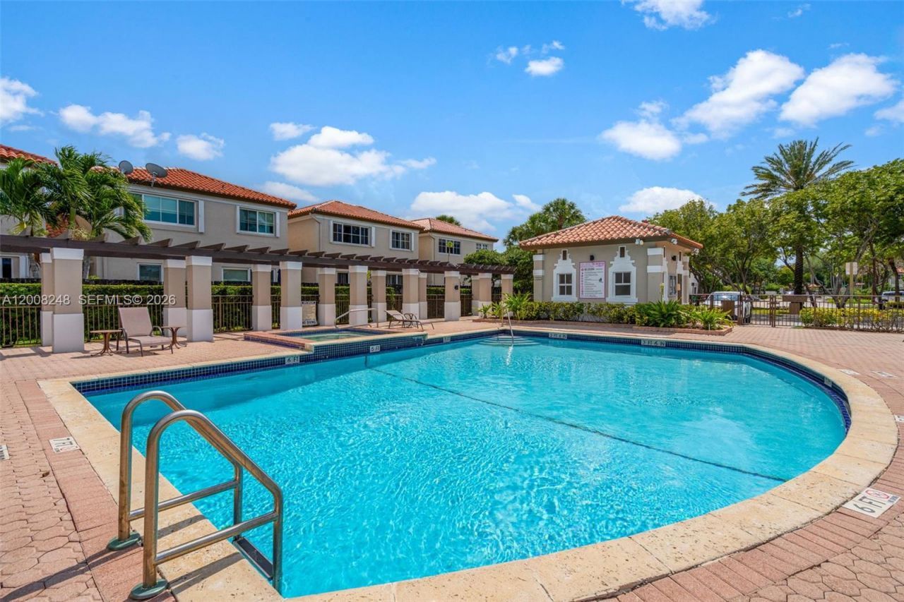 14435 NW 83rd Pl , Miami Lakes, FL 33016 Photo