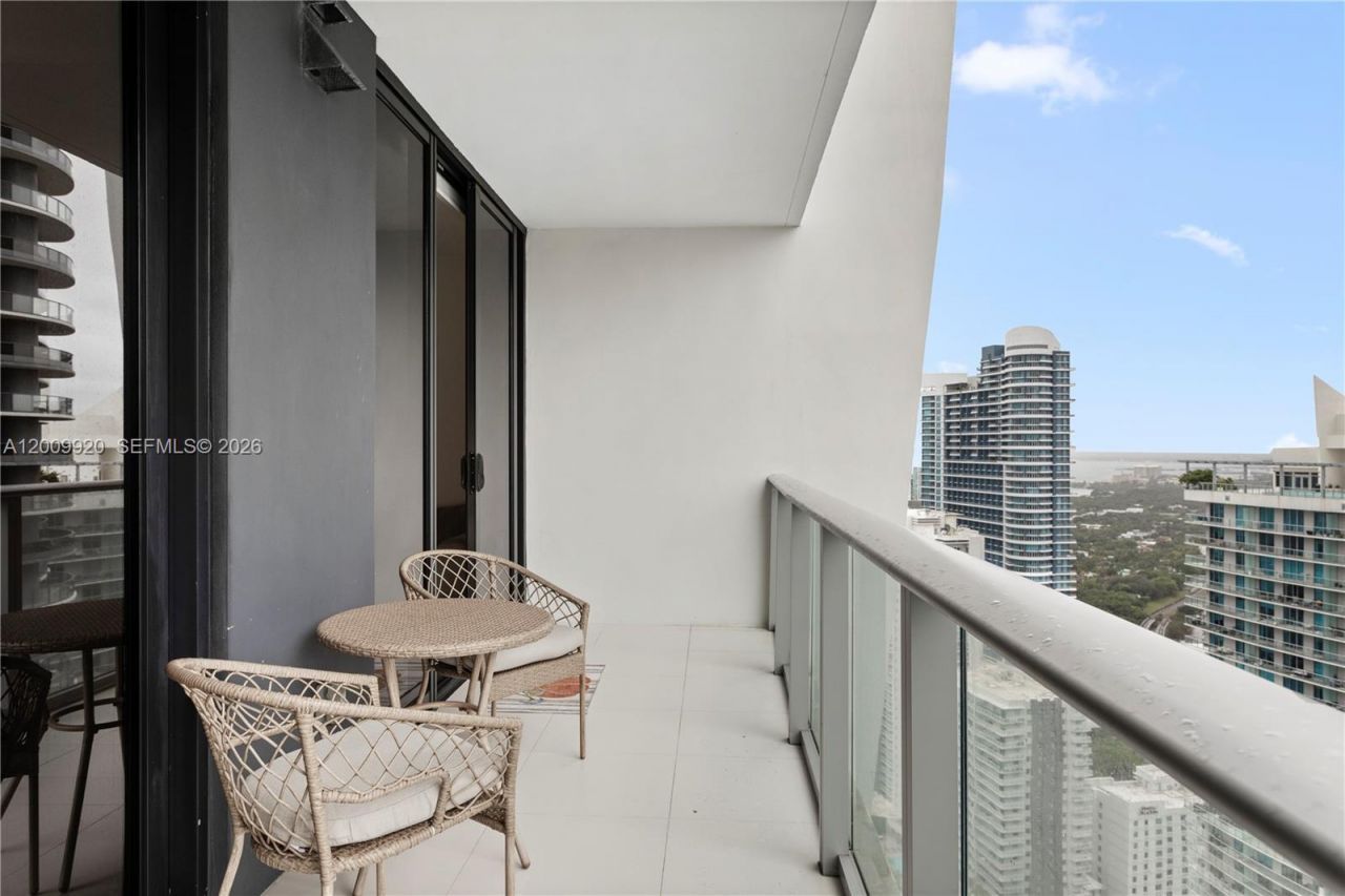 1010 Brickell Ave, Unit 4608, Miami, FL 33131 Photo