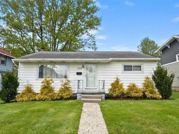 309 Woodland Ave , Grove City, PA 16127