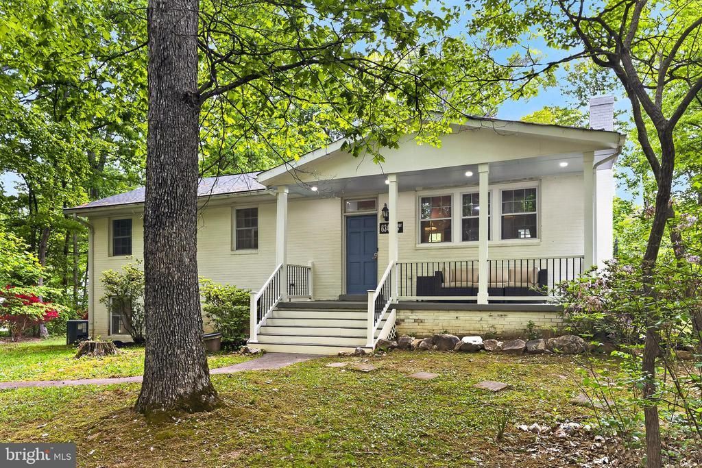 6341 Sydney Road, Fairfax Station, VA 22039 Main Photo