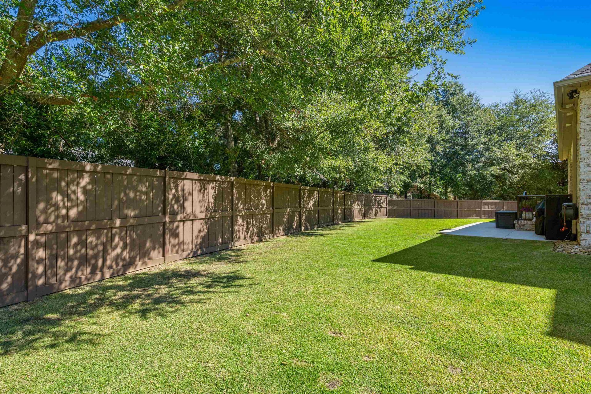 404 Club Dr. Photo 61