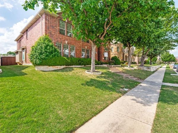 1417 E Branch Hollow Drive, Carrollton, TX 75007