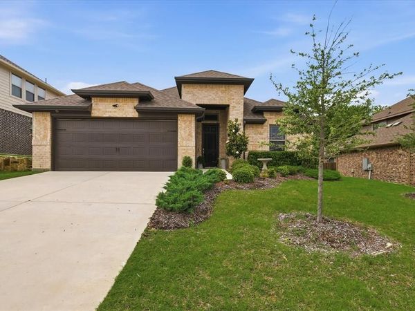 309 Ridge Drive, Justin, TX 76247