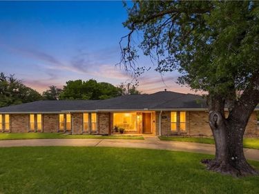 1909 W Red Bird Lane, Dallas, TX 75232