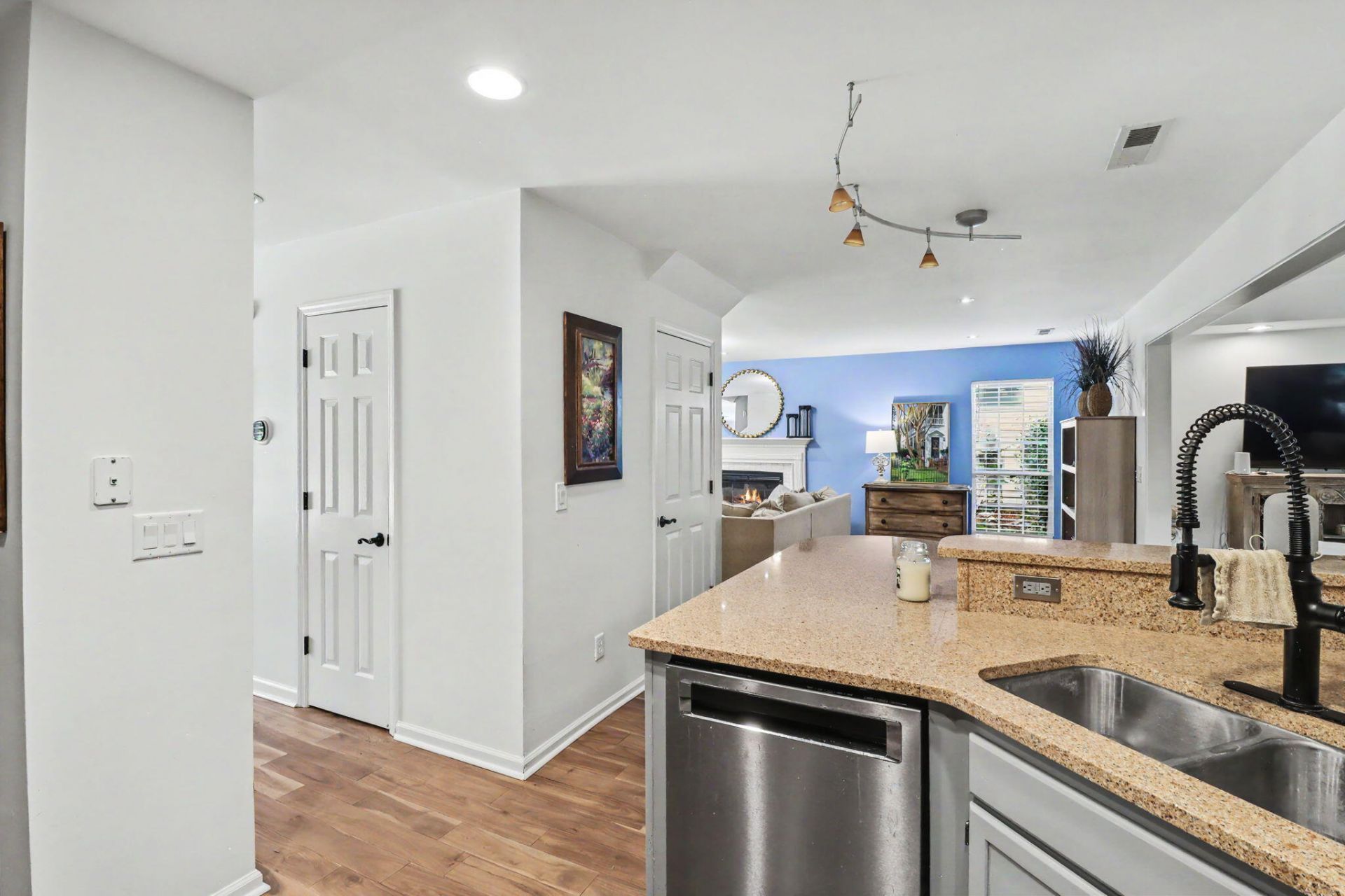 3158 Morningdale Drive Photo 9
