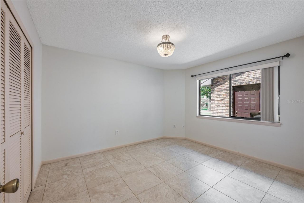 109 Waterwood Drive, Yalaha, FL 34797 Photo