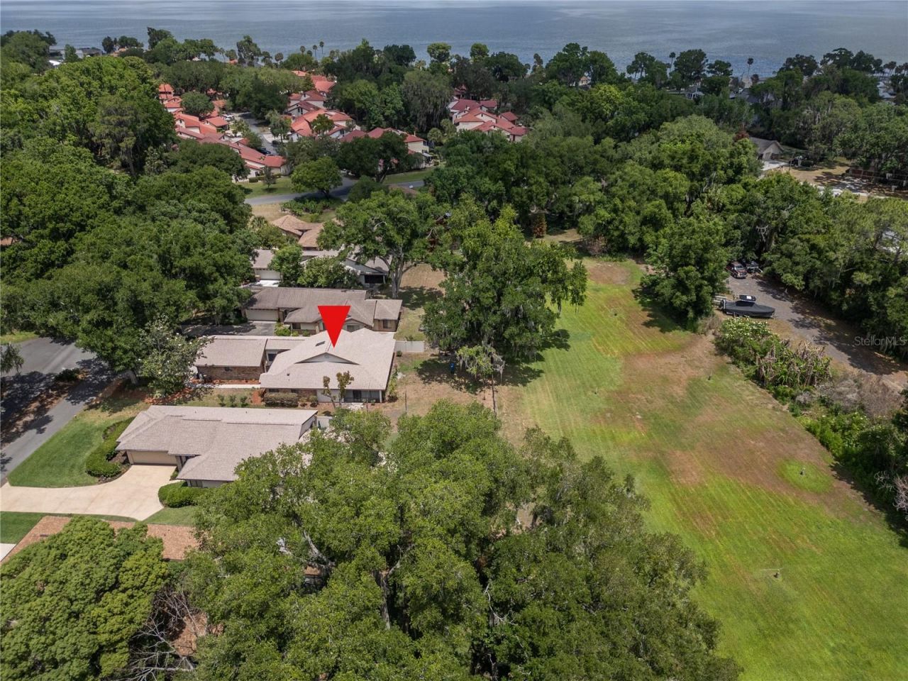 109 Waterwood Drive, Yalaha, FL 34797 Photo