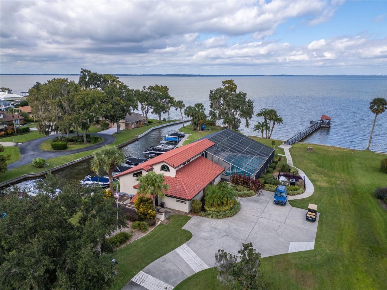 109 Waterwood Drive, Yalaha, FL 34797 Photo