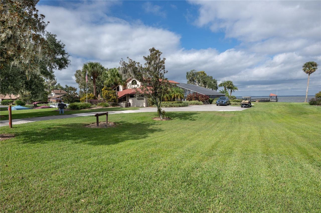 109 Waterwood Drive, Yalaha, FL 34797 Photo