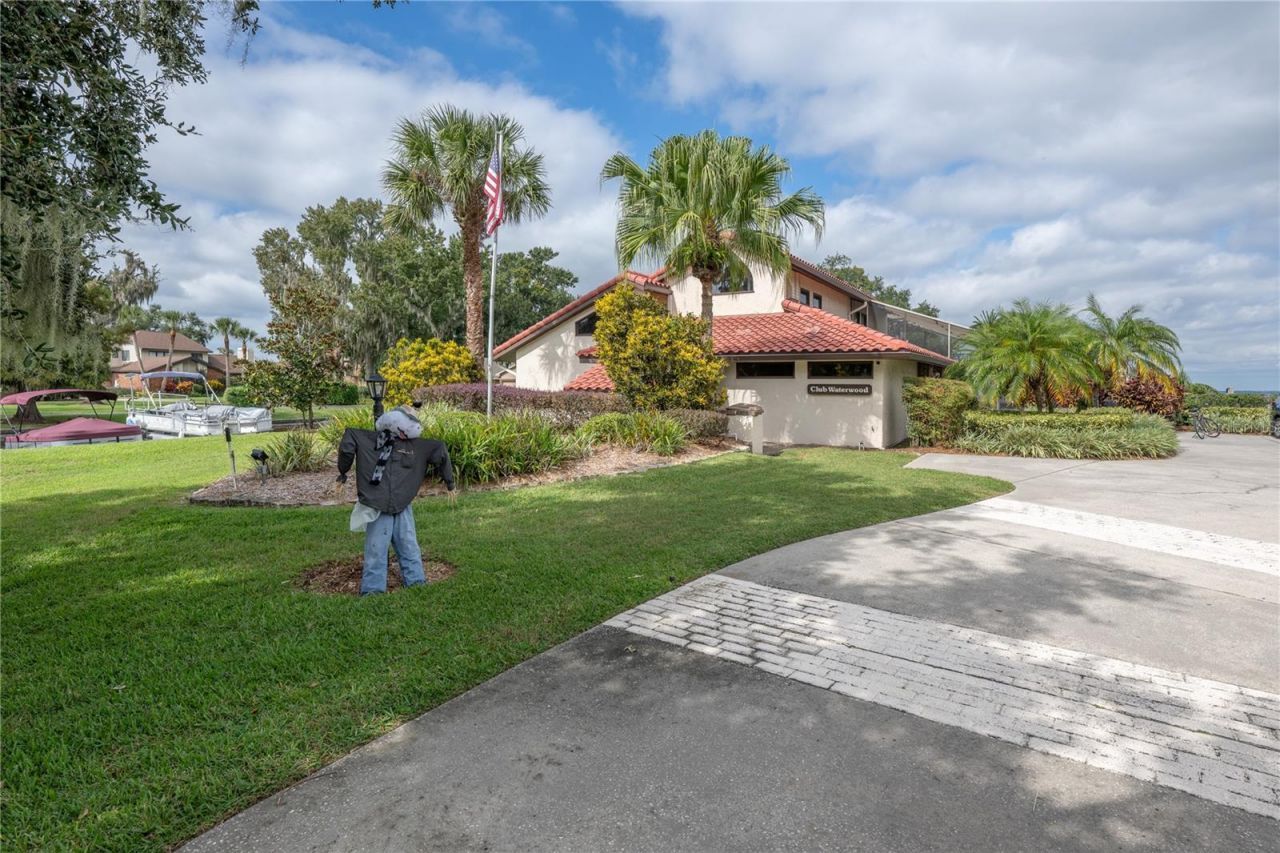 109 Waterwood Drive, Yalaha, FL 34797 Photo