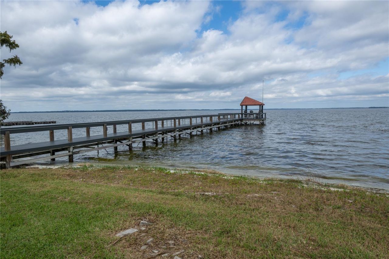 109 Waterwood Drive, Yalaha, FL 34797 Photo