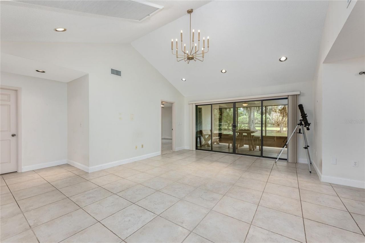 109 Waterwood Drive, Yalaha, FL 34797 Photo