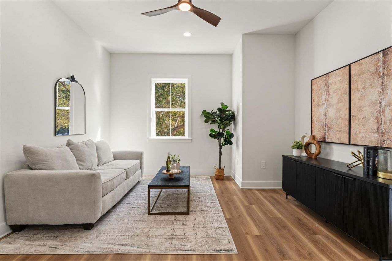 10198 Hodson Place, Seminole, FL 33776 Photo