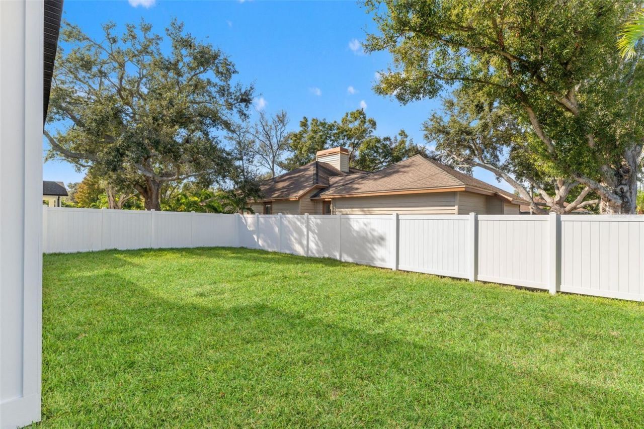 10198 Hodson Place, Seminole, FL 33776 Photo