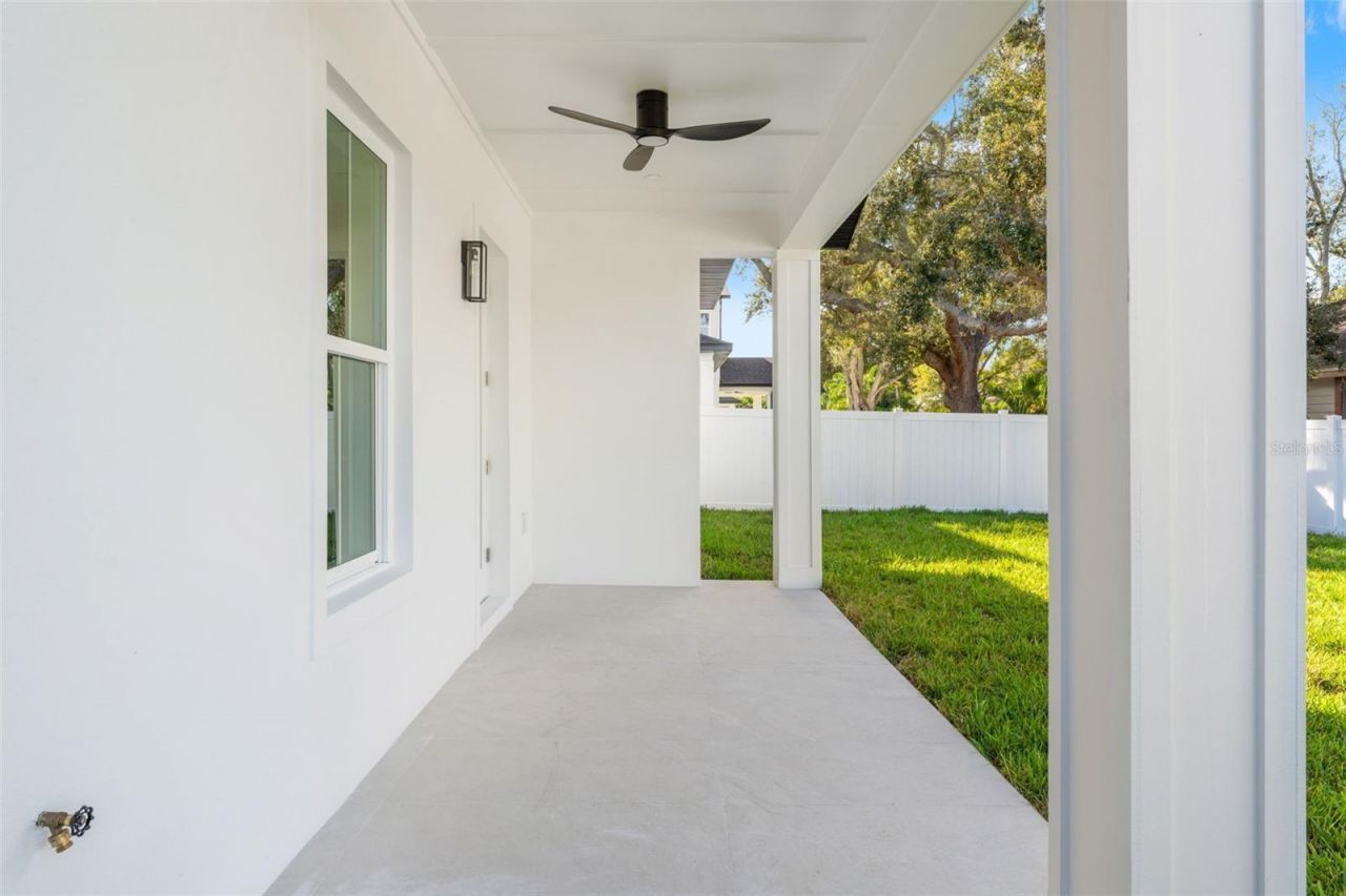 10198 Hodson Place, Seminole, FL 33776 Photo