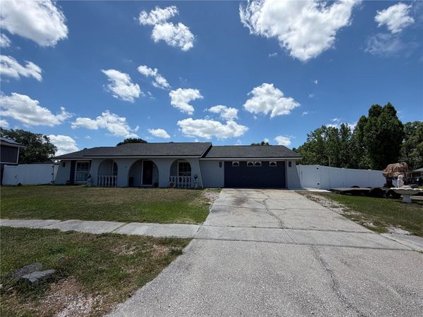 4214 HOLLOW HILL DRIVE , TAMPA, FL 33624