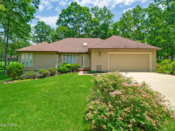 131 Snead Drive, Crossville, TN 38558