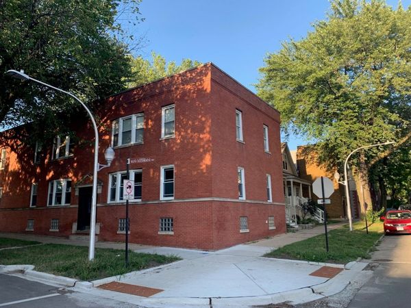 3805 N Ravenswood Avenue , Unit 1, Chicago, IL 60613
