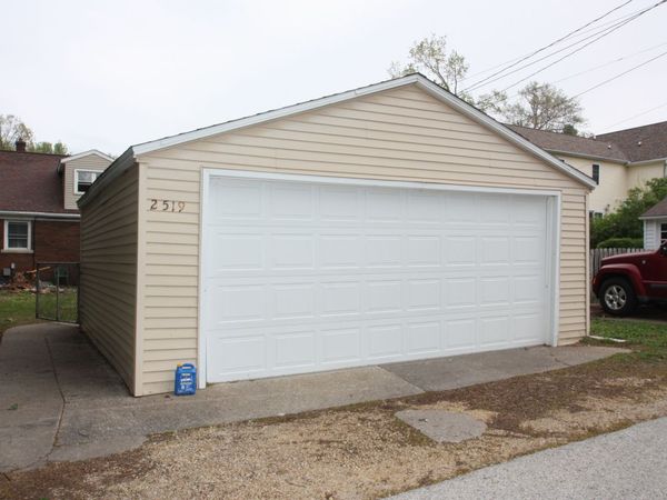 2519 E Locust Street, Davenport, IA 52803