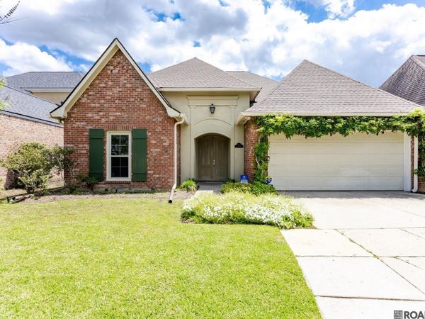11051 Shoreline Dr, Baton Rouge, LA 70809