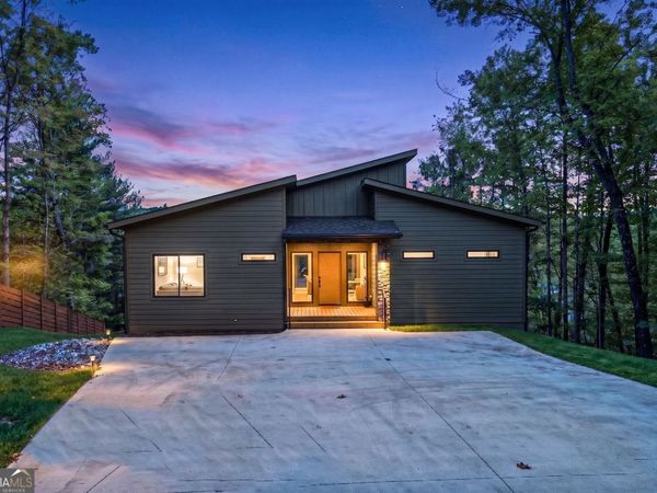 11 Falcon Drive, Blairsville, GA 30512