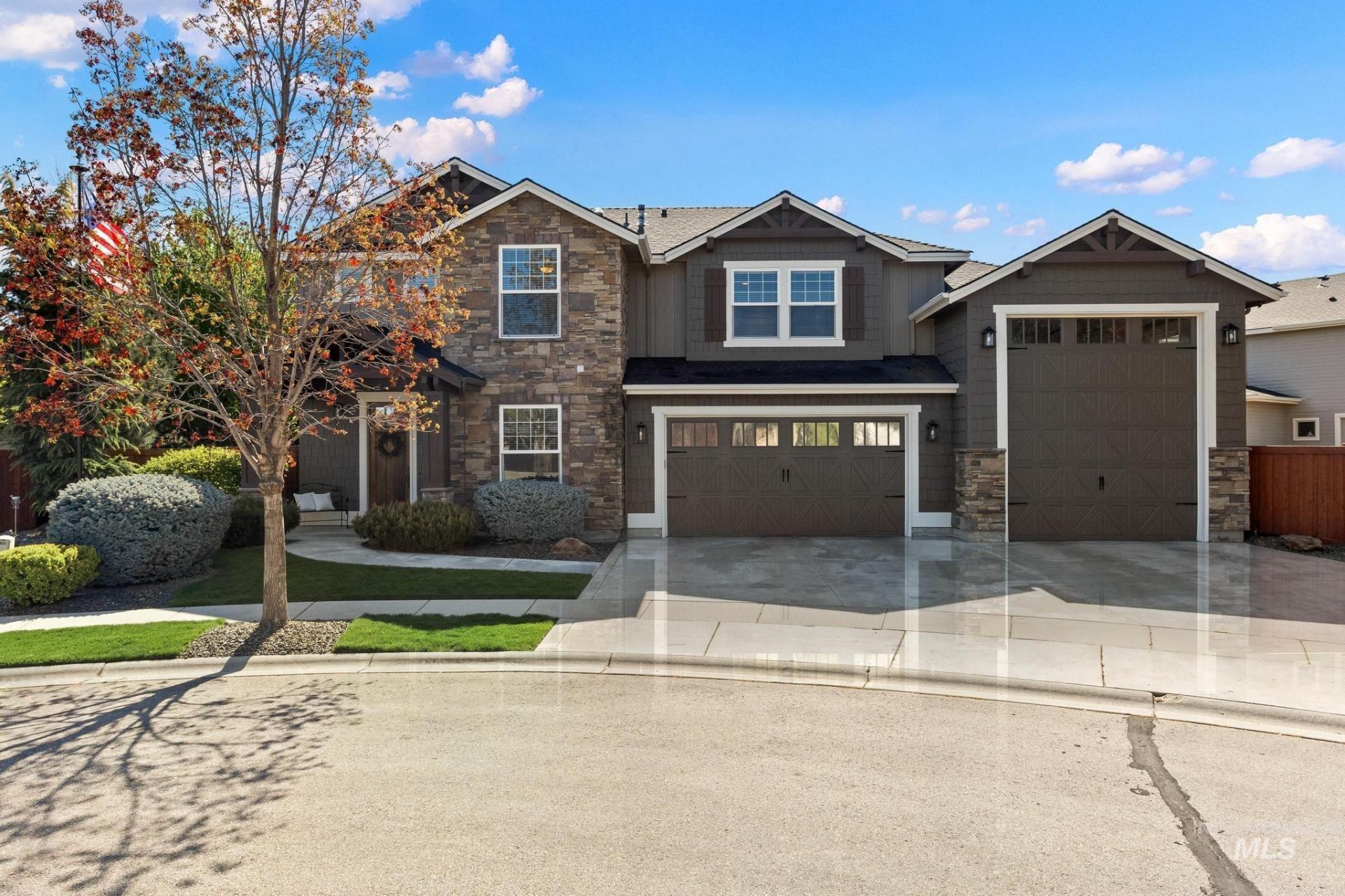 5804 N Saguaro Hills Place, Meridian, ID 83646 Main Photo
