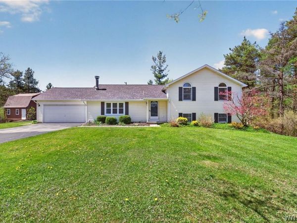 1600 County Line Road , Alden, NY 14004