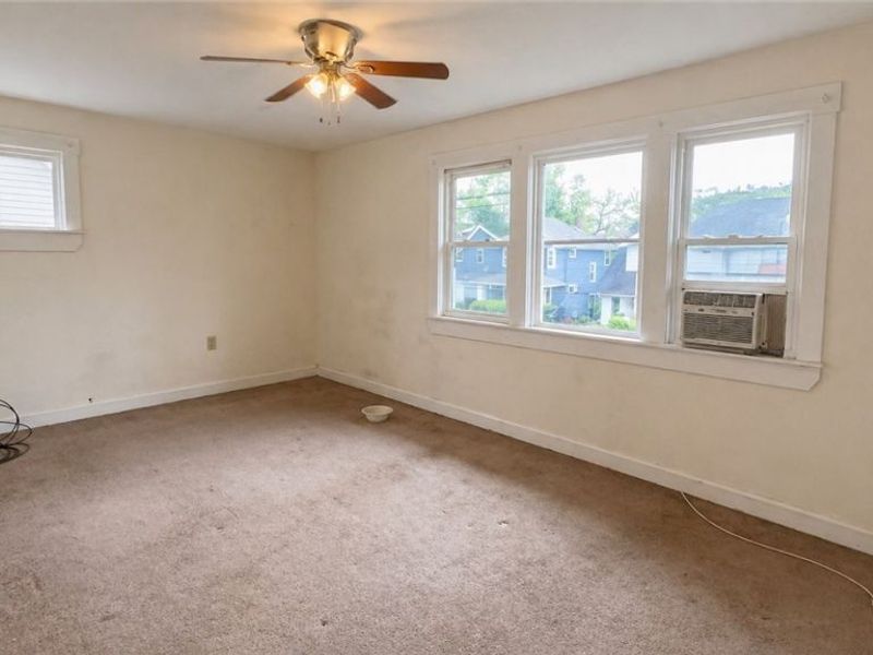 15002 Upton Avenue, Cleveland, OH 44110 Photo 13