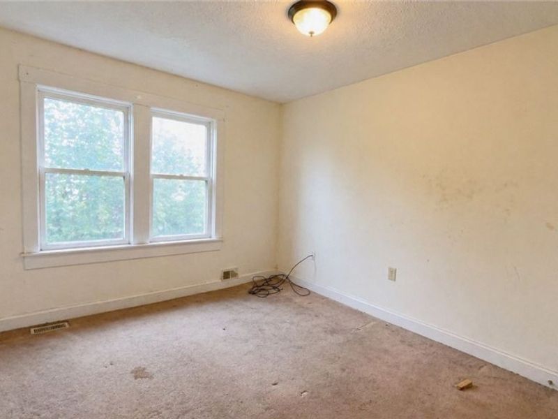15002 Upton Avenue, Cleveland, OH 44110 Photo 14